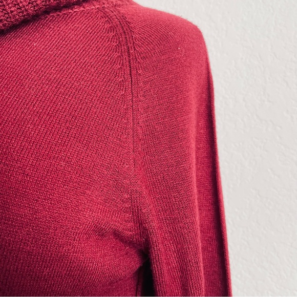 LOFT Burgundy Turtleneck - Picture 3 of 8